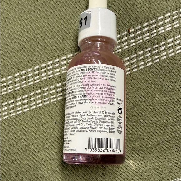 Isle of Paradise Self Tanning Drops - Soft Purple - Picture 3 of 4